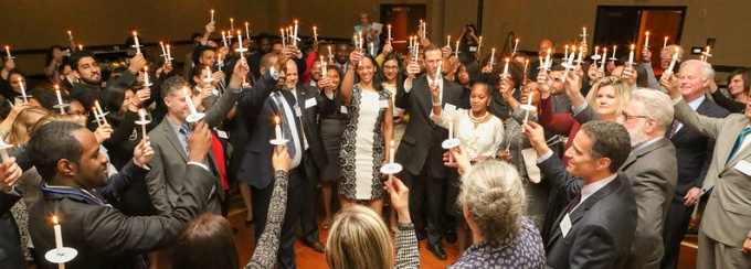 Annual Students of Color Dinner 2017, group shot during candle lighting ceremony.