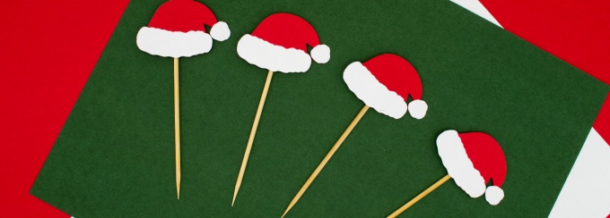 digital pattern of Santa hats.